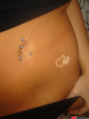 GND Monroe invite you to explore xxx pictures featuring Monroe unveiling amazing shape